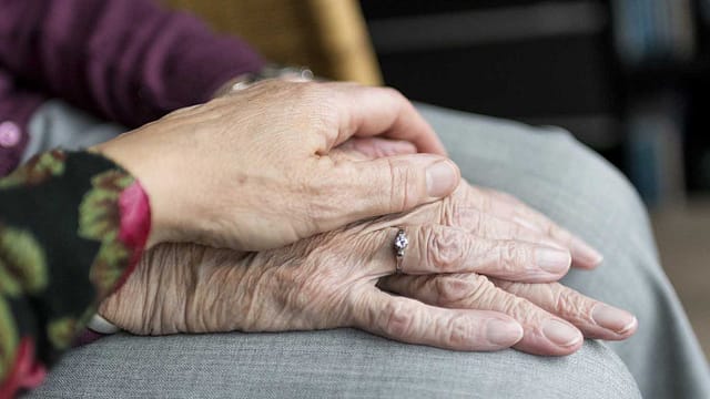 Dozvoljene posete u gerontološkim centrima i domovima za stare